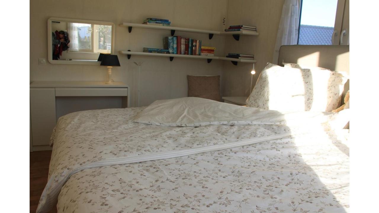 Chalet Buutengeweun, Met Luxe Jacuzzi En Tonsauna 신트 아날란트 외부 사진