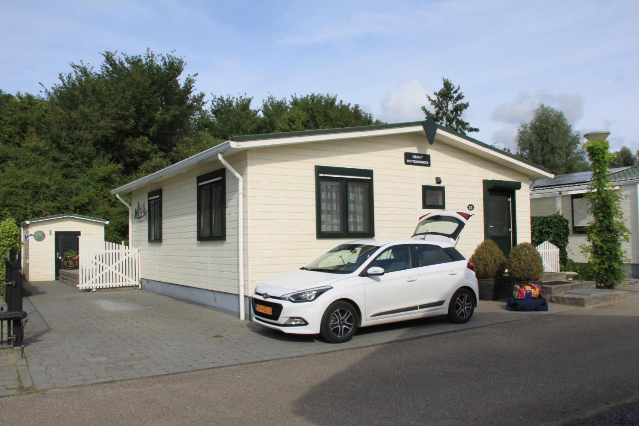 Chalet Buutengeweun, Met Luxe Jacuzzi En Tonsauna 신트 아날란트 외부 사진