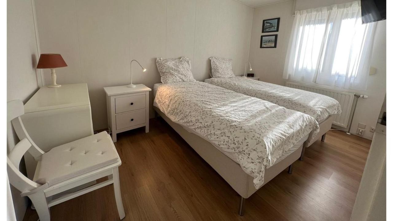 Chalet Buutengeweun, Met Luxe Jacuzzi En Tonsauna 신트 아날란트 외부 사진